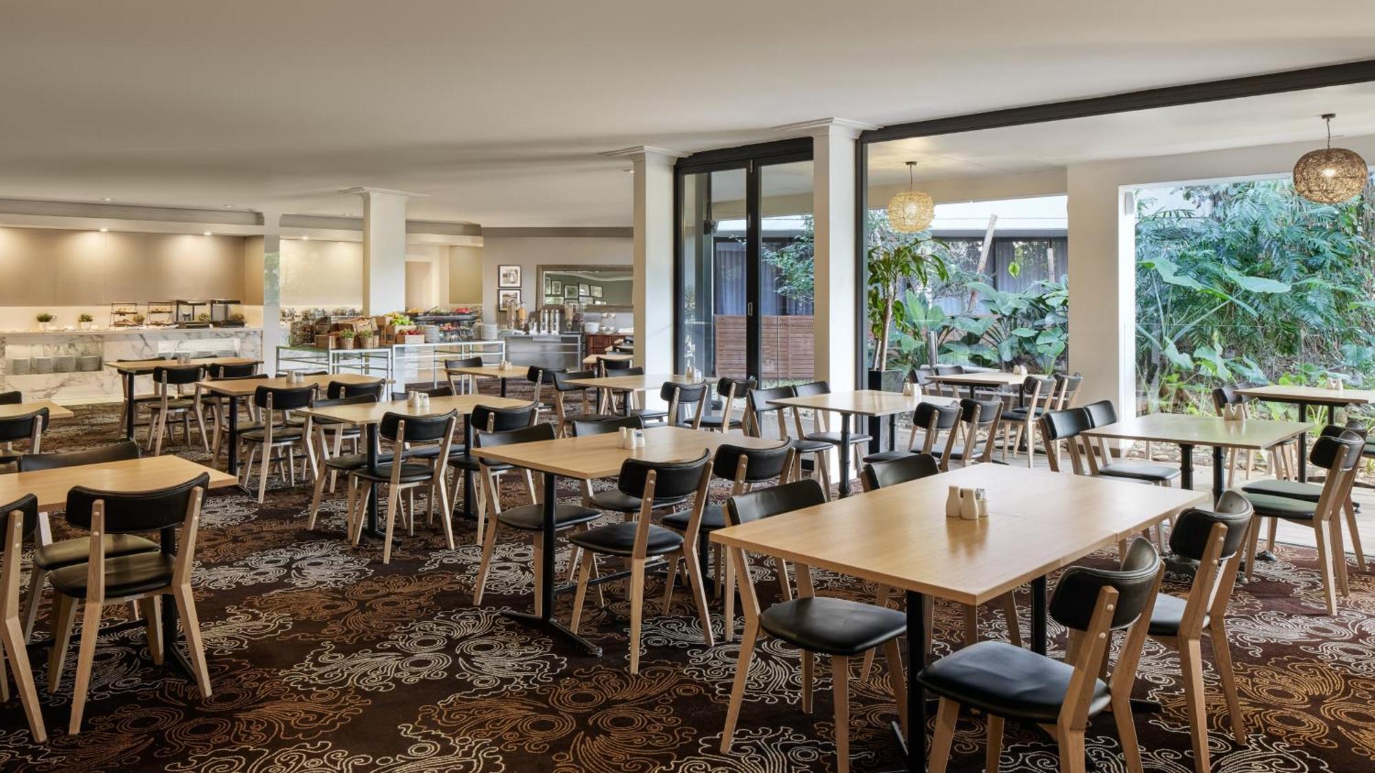Holiday Inn Warwick Farm By Ihg Exterior foto