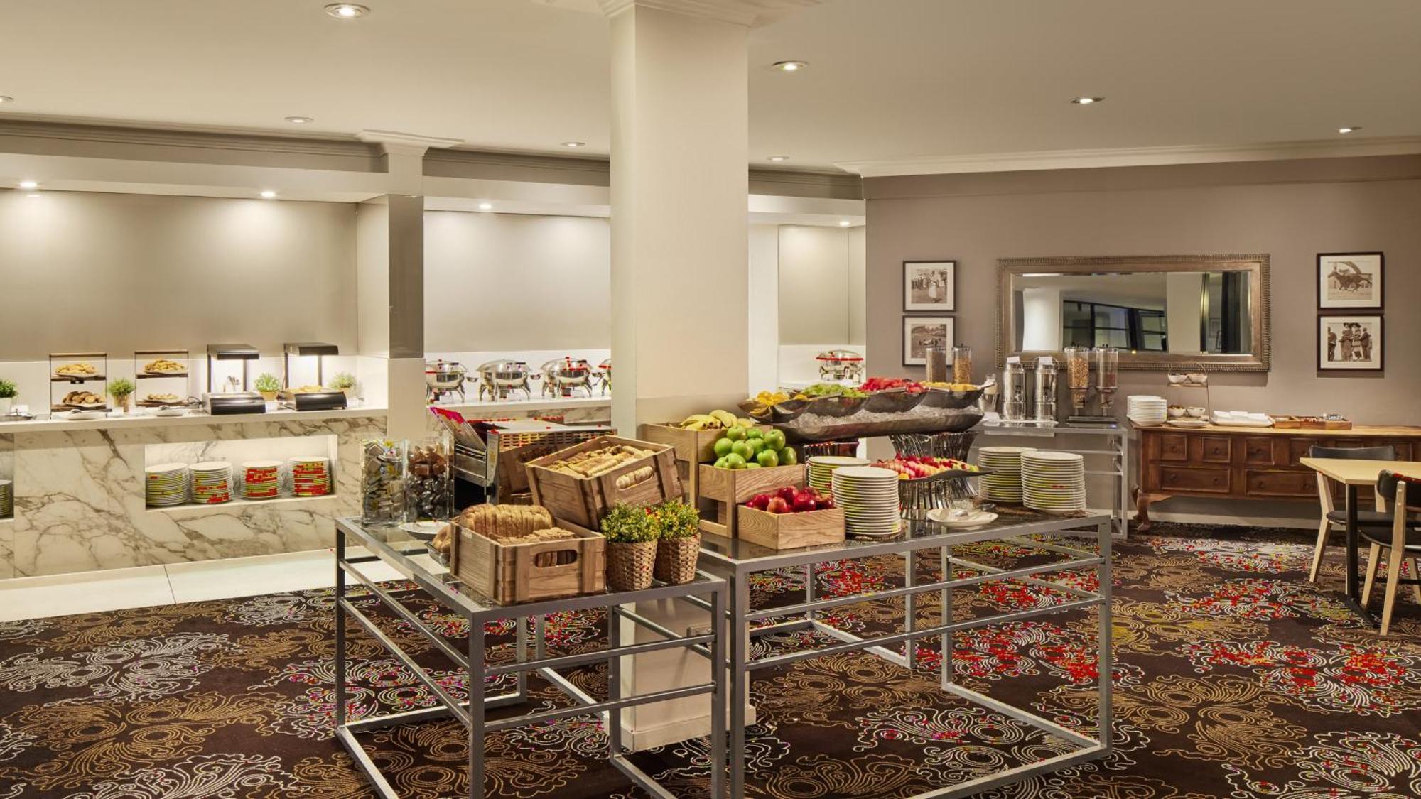 Holiday Inn Warwick Farm By Ihg Exterior foto