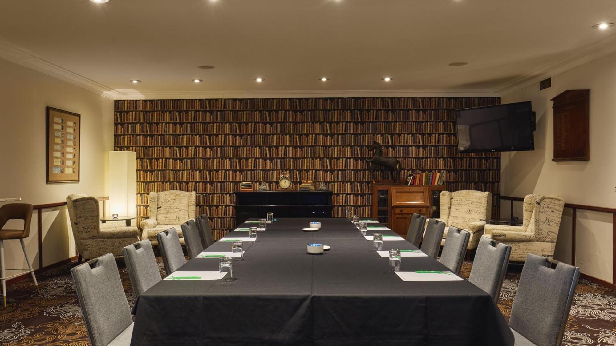Holiday Inn Warwick Farm By Ihg Exterior foto