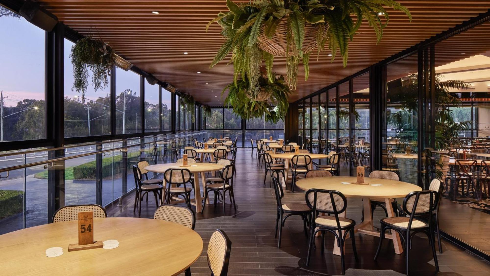 Holiday Inn Warwick Farm By Ihg Exterior foto